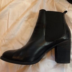 Steve Madden Heeled Chelsea Boots